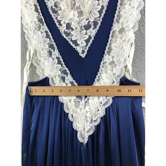 1970’s Vintage Lady Cameo Navy Satin Lace Slip Gown size M - Picture 5 of 9